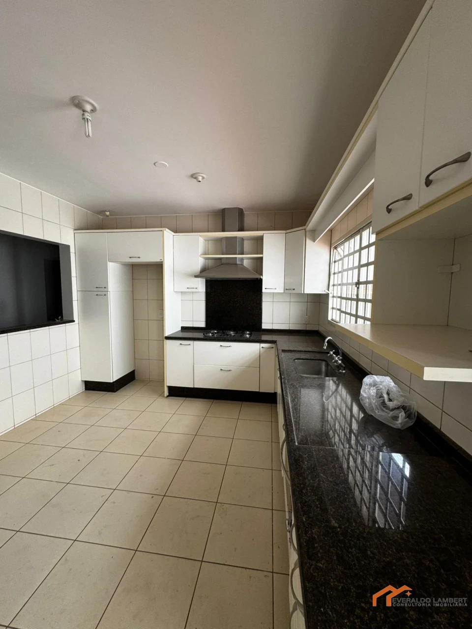 Imagens do imóveis CASA JD. QUEBEC