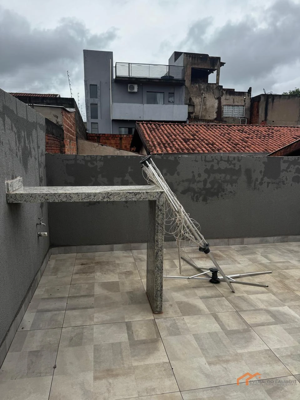 Imagens do imóveis CASA NOVA | COMPLETO DE ARMÁRIOS.
