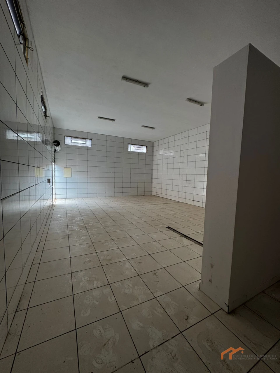 Imagens do imóveis BARRACÃO 180m²