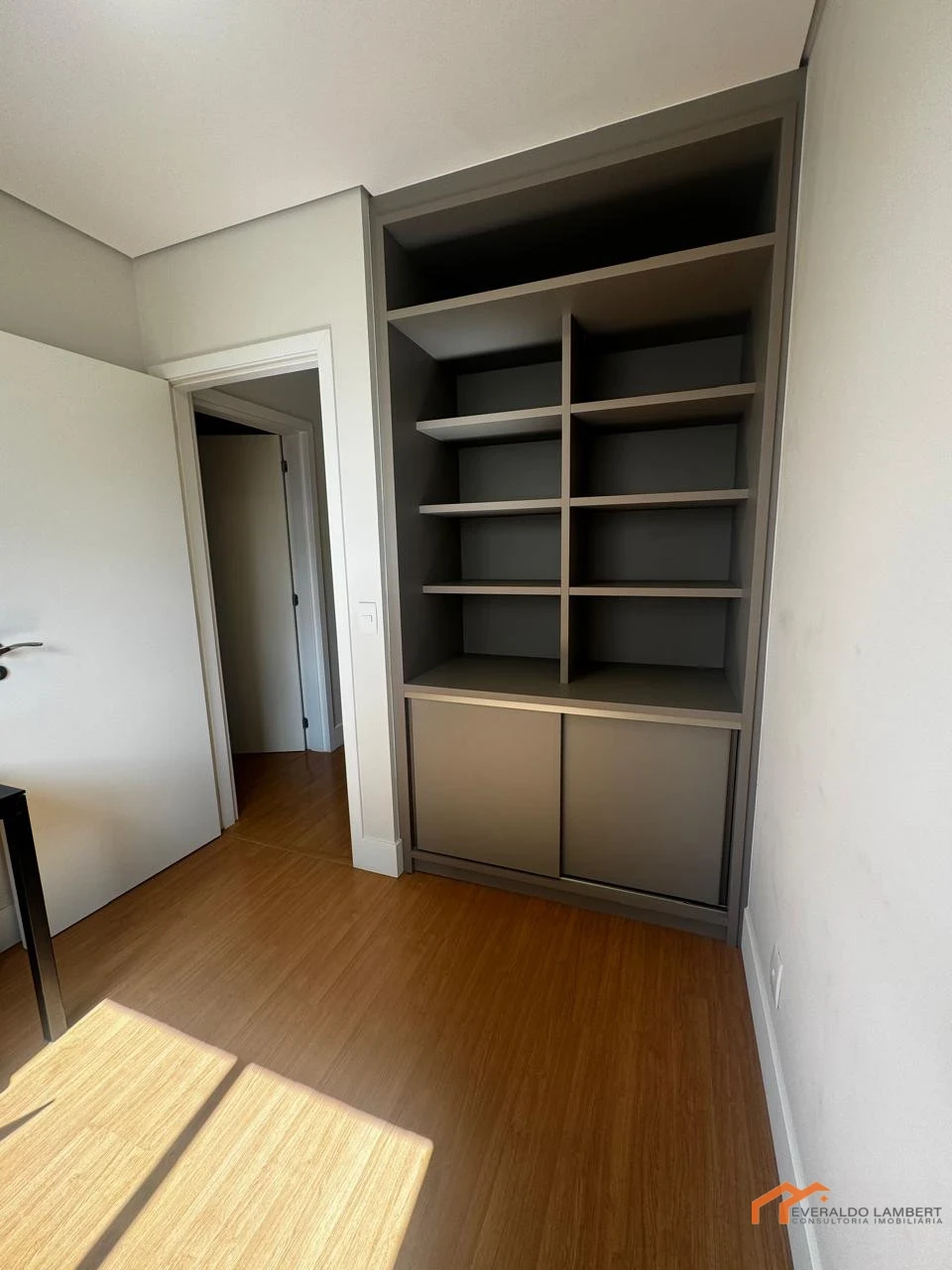 Imagens do imóveis APARTAMENTO ED. CHELSEA TOWER | CONST. VECTRA.