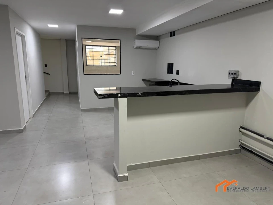 Imagens do imóveis LOJA COMERCIAL NOVA |  MOBILIADA  | PROX. AO LAGO IGAPÓ.