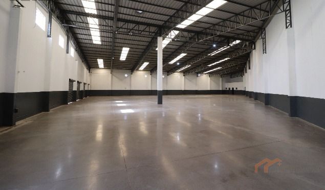 Imagens do imóveis Barracão com Doca e Pátio | Industrial/Comercial.
