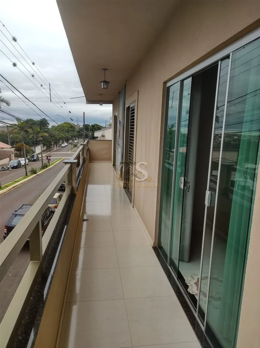 IMÓVEL RESIDENCIAL E COMERCIAL