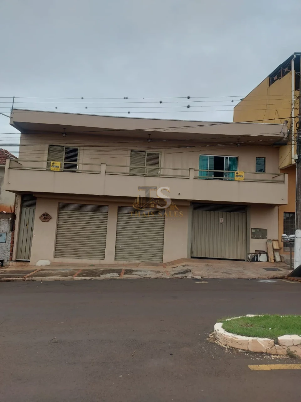 IMÓVEL RESIDENCIAL E COMERCIAL