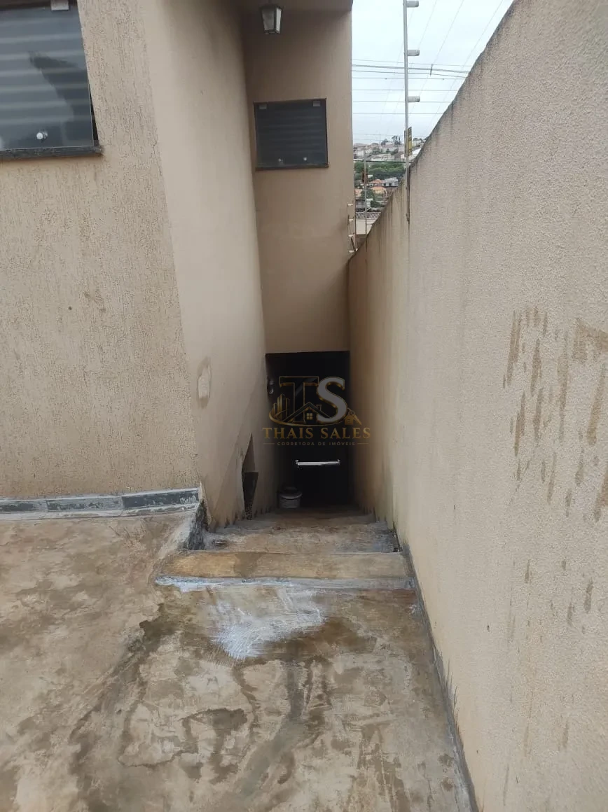 IMÓVEL RESIDENCIAL E COMERCIAL
