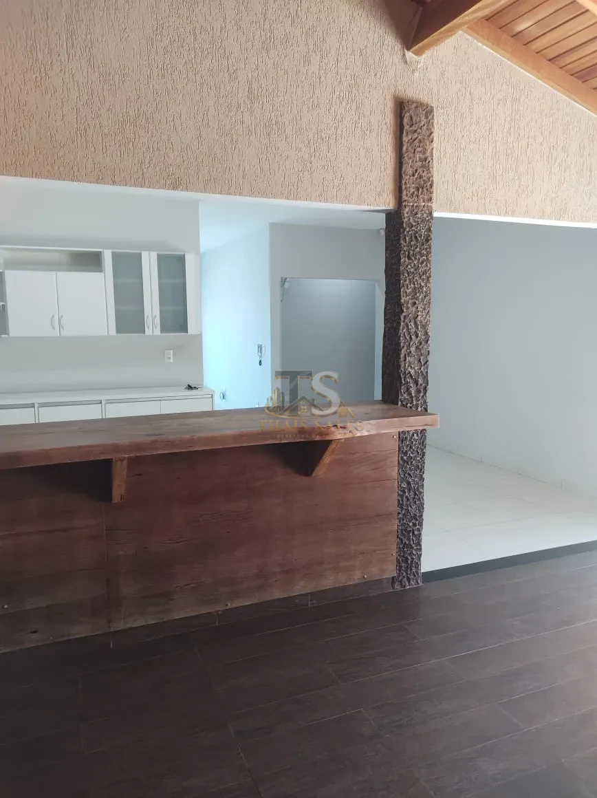 IMÓVEL RESIDENCIAL E COMERCIAL
