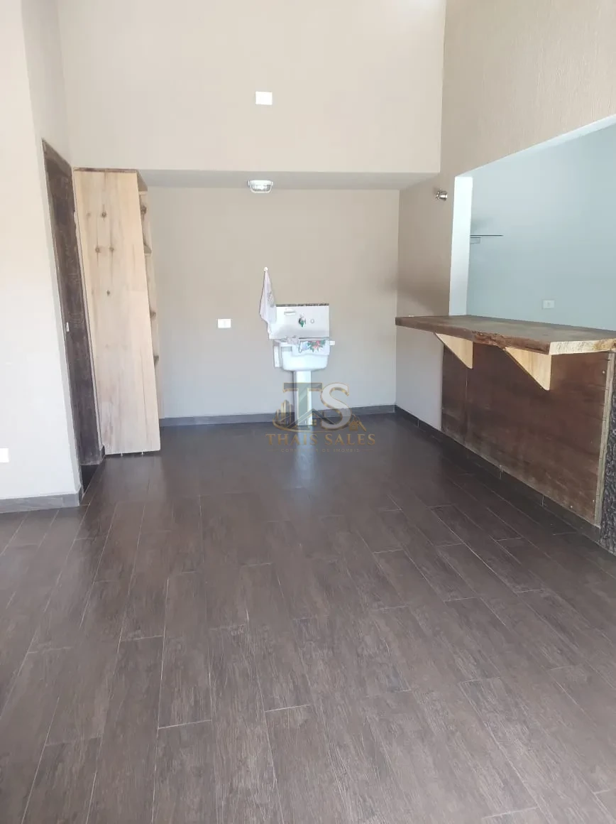 IMÓVEL RESIDENCIAL E COMERCIAL