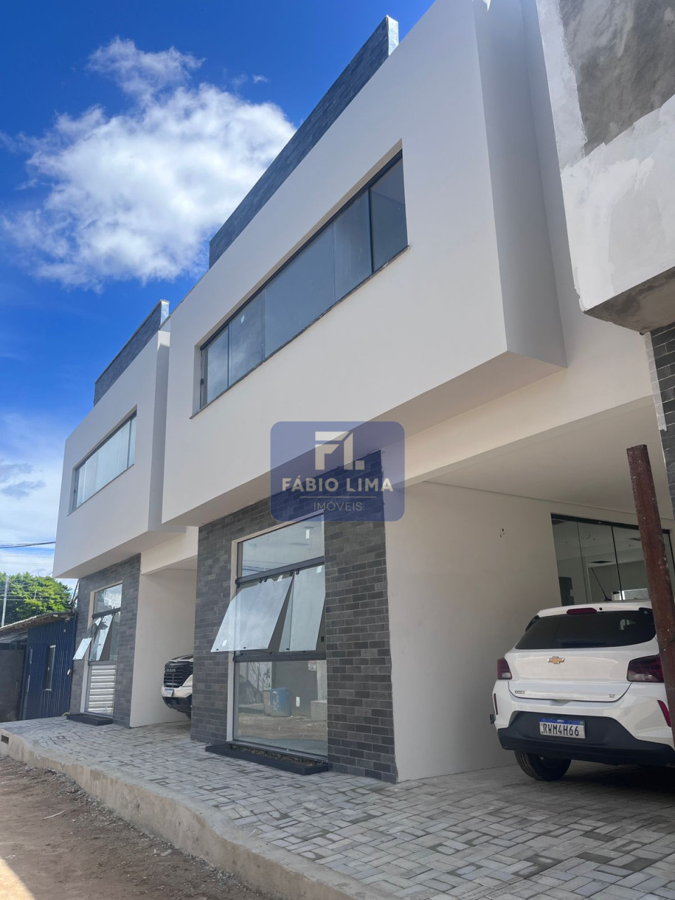 Imagens do imóveis VENDO CASAS DUPLÉX COM 3 SUITES NO CONOMINIO SKY PARK.