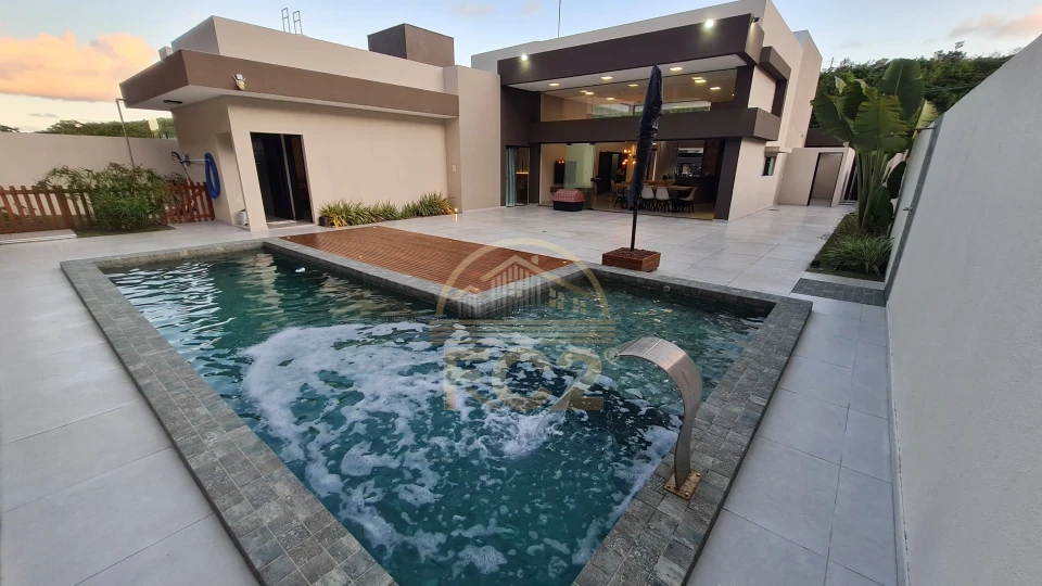 Imagens do imóveis Casa Em Condomínio À Venda Jacarecica Maceió