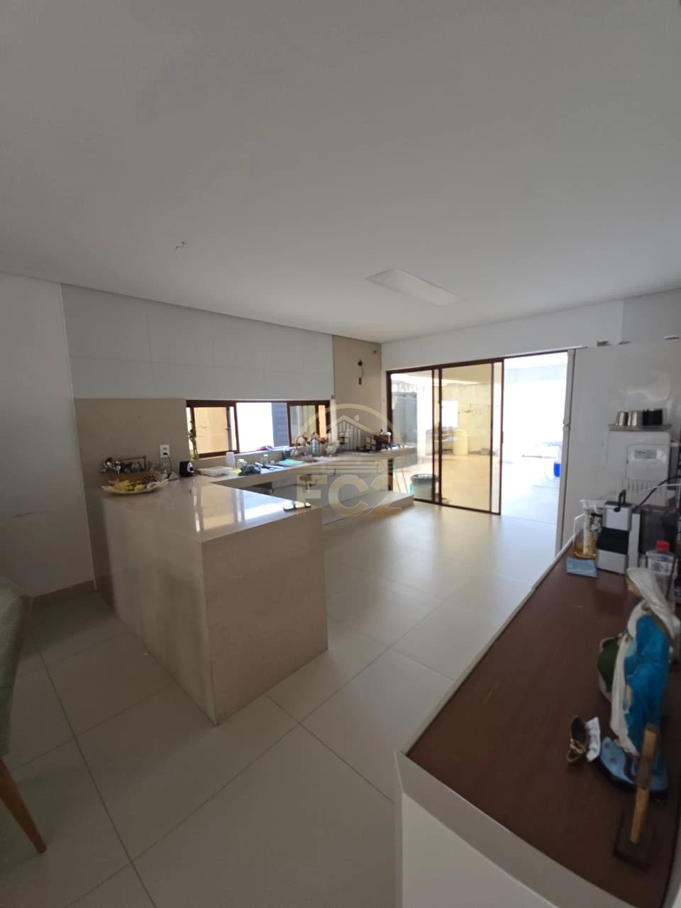Imagens do imóveis Casa Sensacional com 5/4 - Antares
