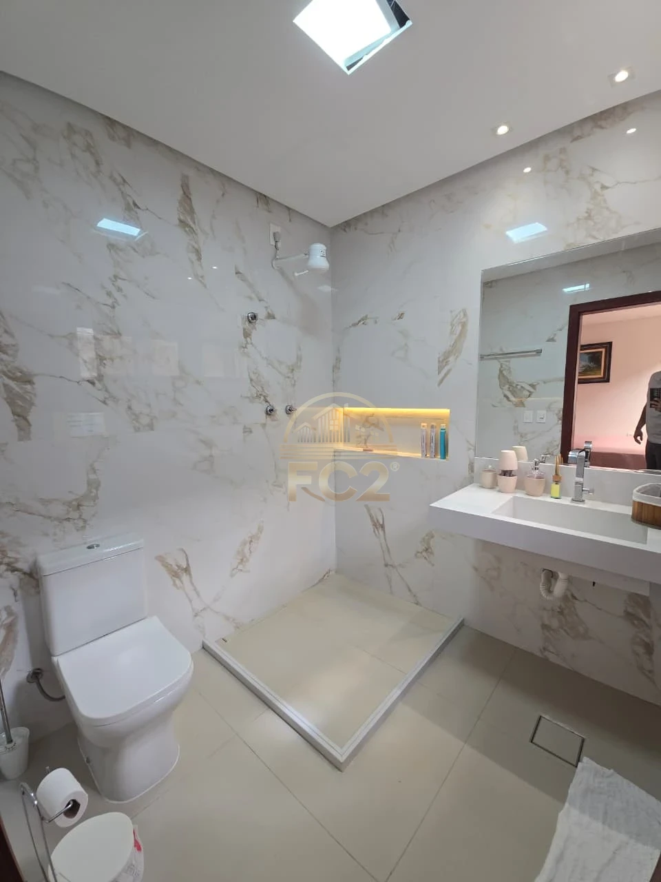 Imagens do imóveis Casa Sensacional com 5/4 - Antares