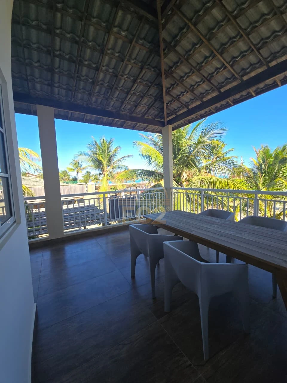 Imagens do imóveis Casa de praia pé na areia em condomínio dentro de Maceió