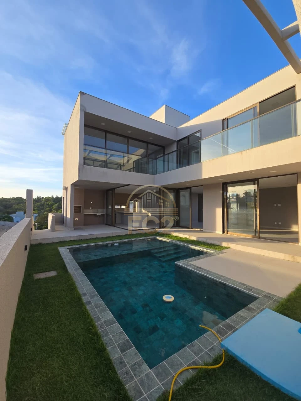 Imagens do imóveis Casa Em Condomínio À Venda Garça Torta Maceió