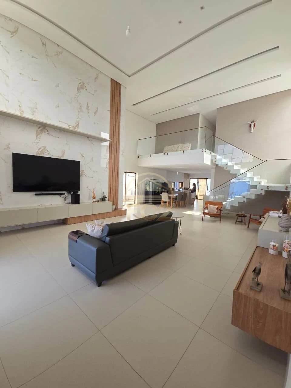 Imagens do imóveis Casa Sensacional com 5/4 - Antares