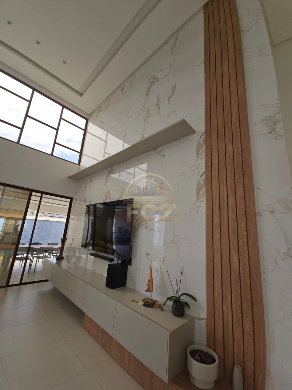 Imagens do imóveis Casa Sensacional com 5/4 - Antares