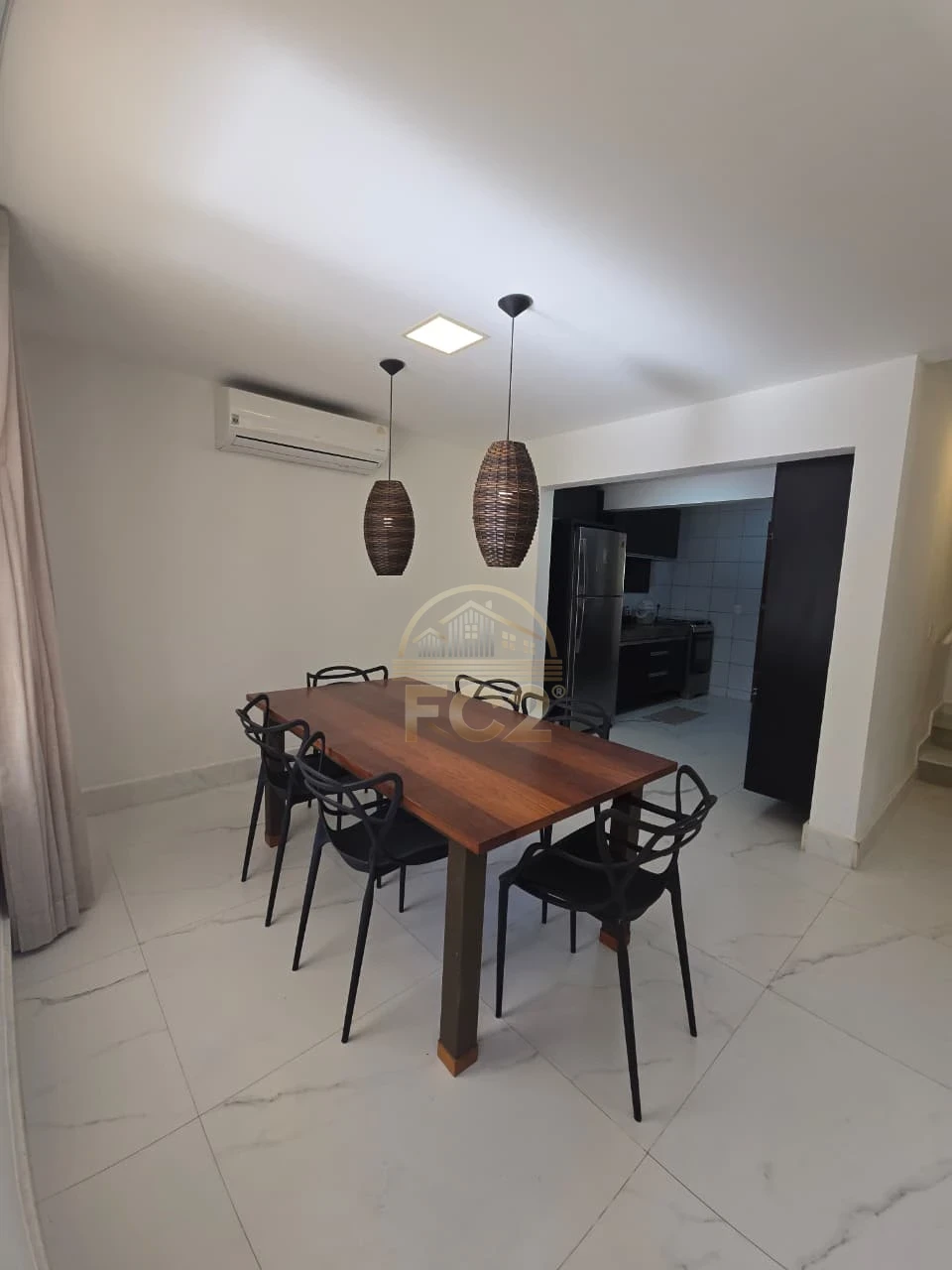 Imagens do imóveis Casa de praia pé na areia em condomínio dentro de Maceió