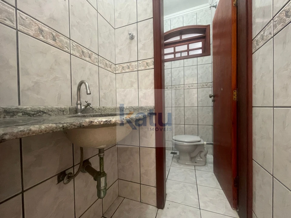 Imagens do imóveis Casa com Edicula à Venda ou Locação no Bairro Medeiros - Jundiai/SP