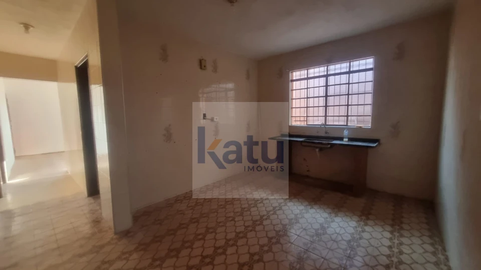 Imagens do imóveis CASA À VENDA COM 4 DORMITÓRIOS NO BAIRRO VILA ROSSI - JUNDIAÍ/SP