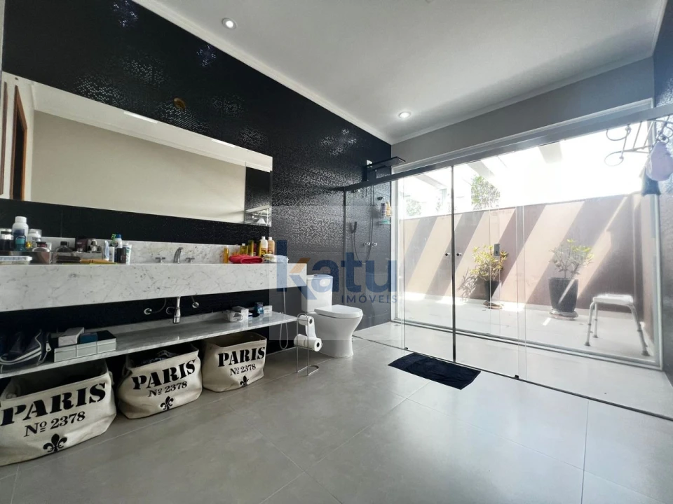 Imagens do imóveis Casa à Venda com 05 Suítes no Condomínio Il Paradiso - Vinhedo/SP