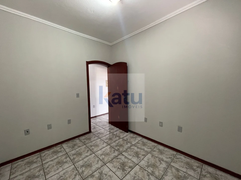 Imagens do imóveis Casa com Edicula à Venda ou Locação no Bairro Medeiros - Jundiai/SP