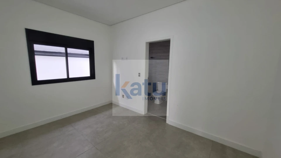 Imagens do imóveis CASA TÉRREA À VENDA COM 03 SUÍTES NO CONDOMÍNIO PHYTUS - ITUPEVA/SP