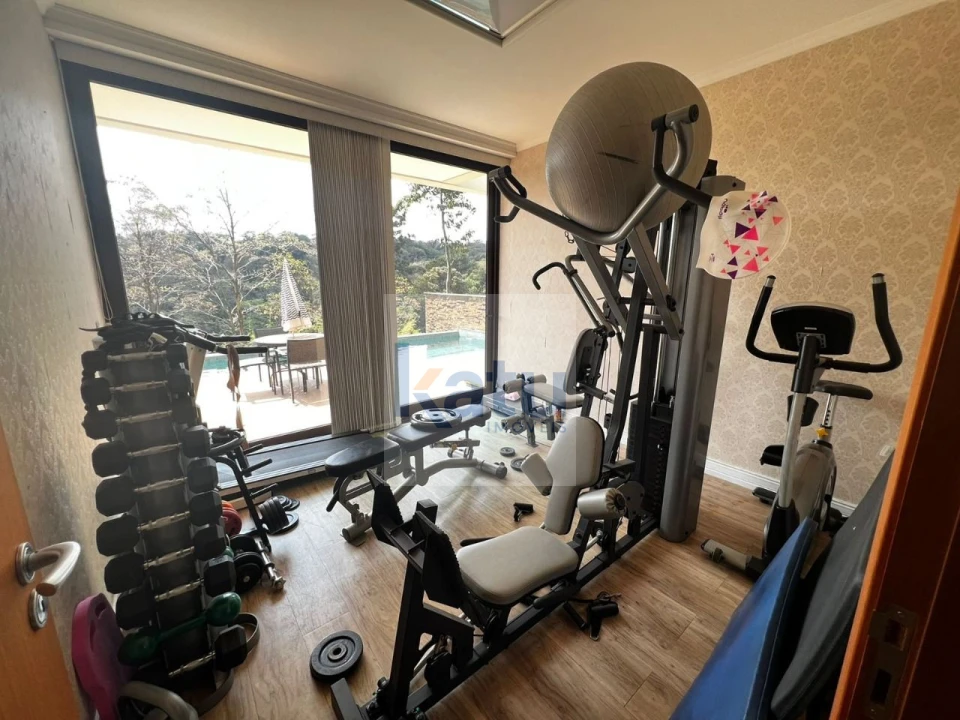 Imagens do imóveis Casa à Venda com 05 Suítes no Condomínio Il Paradiso - Vinhedo/SP