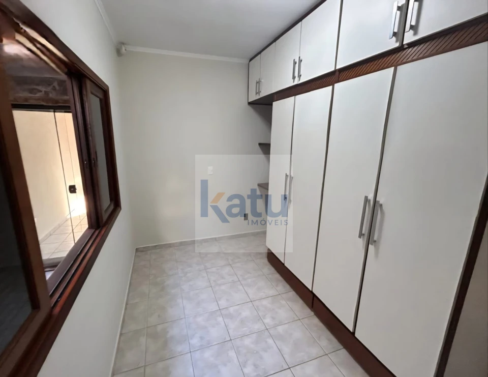 Imagens do imóveis Casa com 3 quartos para alugar no bairro São Vicente - Jundiaí/SP