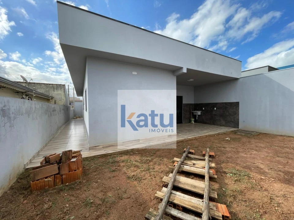 Imagens do imóveis CASA À VENDA COM 3 DORMITÓRIOS (1 SUÍTE) NO RESIDENCIAL GIRASSOL – ITUPEVA/SP