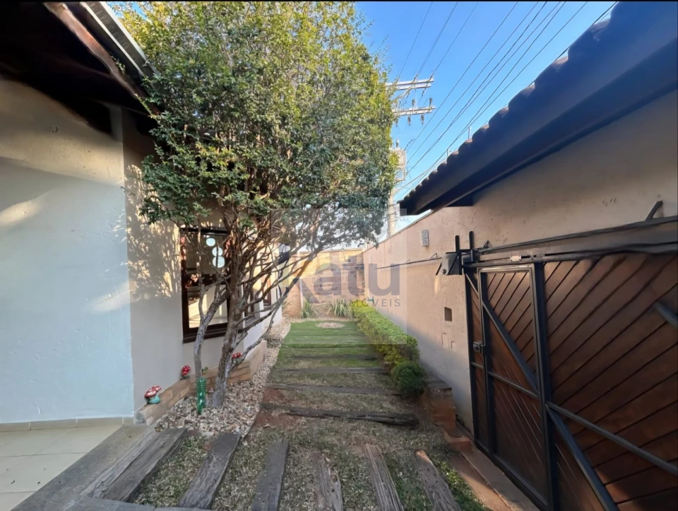 Imagens do imóveis Casa com 3 quartos para alugar no bairro São Vicente - Jundiaí/SP