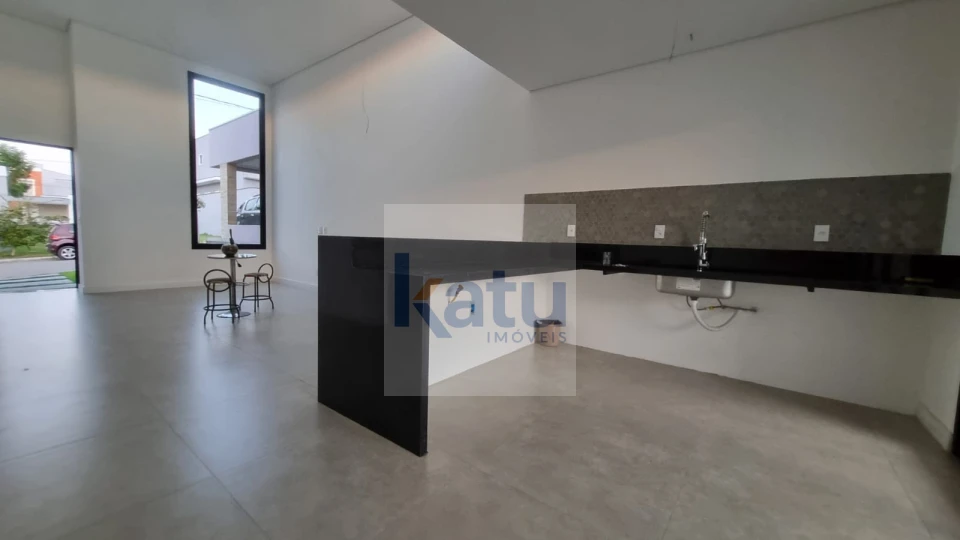 Imagens do imóveis CASA TÉRREA À VENDA COM 03 SUÍTES NO CONDOMÍNIO PHYTUS - ITUPEVA/SP