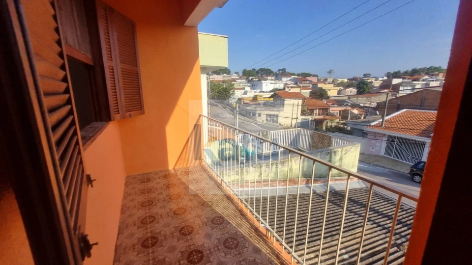Imagens do imóveis CASA À VENDA COM 4 DORMITÓRIOS NO BAIRRO VILA ROSSI - JUNDIAÍ/SP