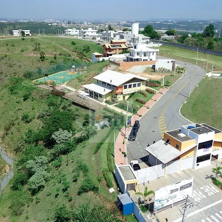 Imagens do imóveis Terreno Plano à Venda de 450m² no Condomínio Terras de Jundiaí - Jundiaí/SP