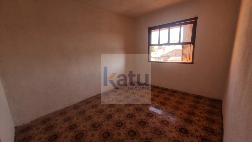 Imagens do imóveis CASA À VENDA COM 4 DORMITÓRIOS NO BAIRRO VILA ROSSI - JUNDIAÍ/SP