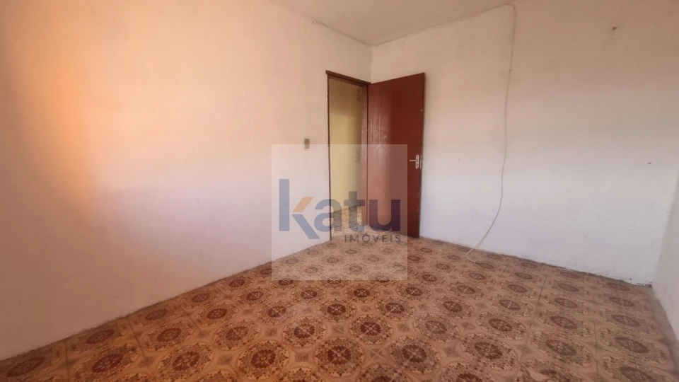 Imagens do imóveis CASA À VENDA COM 4 DORMITÓRIOS NO BAIRRO VILA ROSSI - JUNDIAÍ/SP