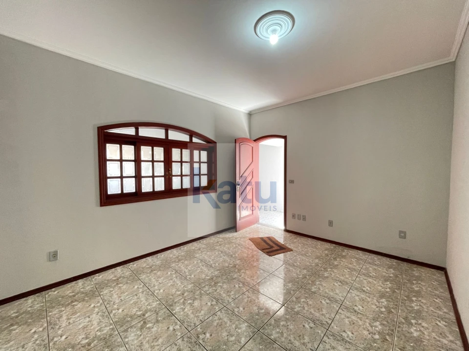 Imagens do imóveis Casa com Edicula à Venda ou Locação no Bairro Medeiros - Jundiai/SP