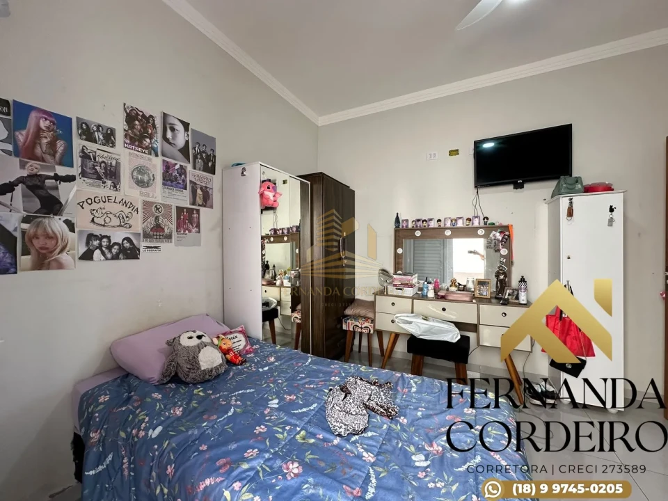 Casa à Venda em Condomínio Fechado