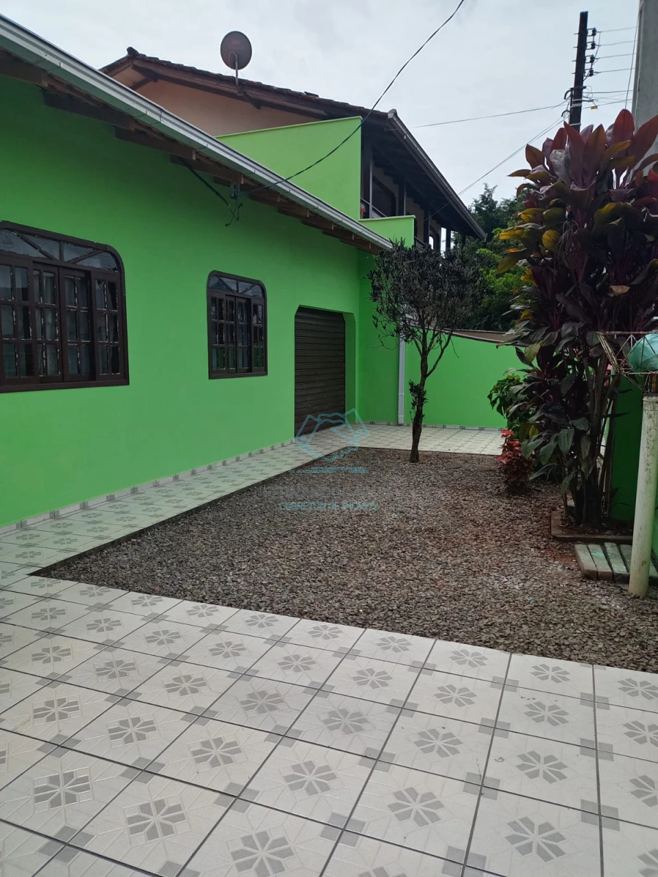 Casa com 3 quartos à venda no Comasa