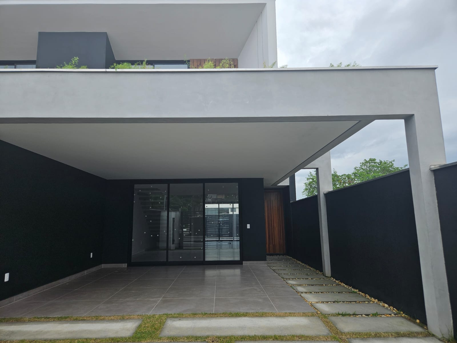 Casa com 3 quartos à venda no Saguaçu, Joinville