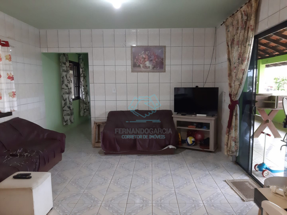 casa sobrado na Praia do Ervino em São Francisco do Sul