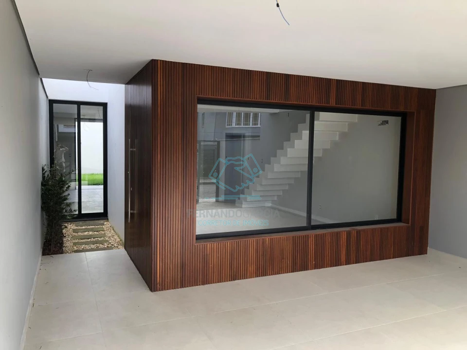 Casa com 3 quartos à venda no Saguaçu, Joinville