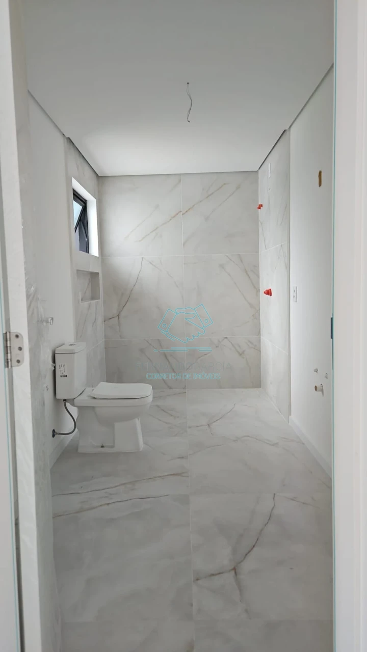 Casa com 3 quartos à venda no Saguaçu, Joinville