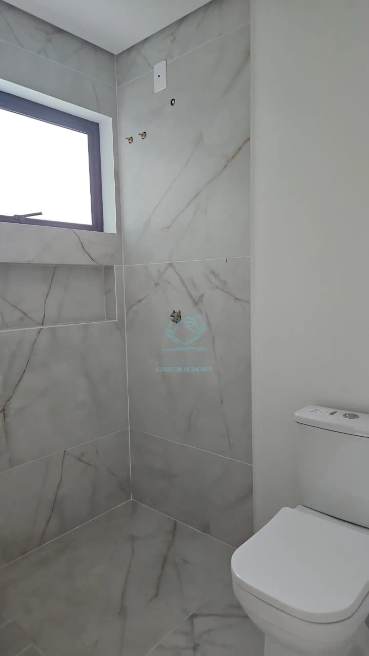 Casa com 3 quartos à venda no Saguaçu, Joinville