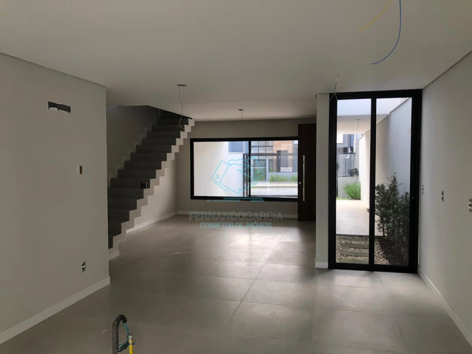 Casa com 3 quartos à venda no Saguaçu, Joinville