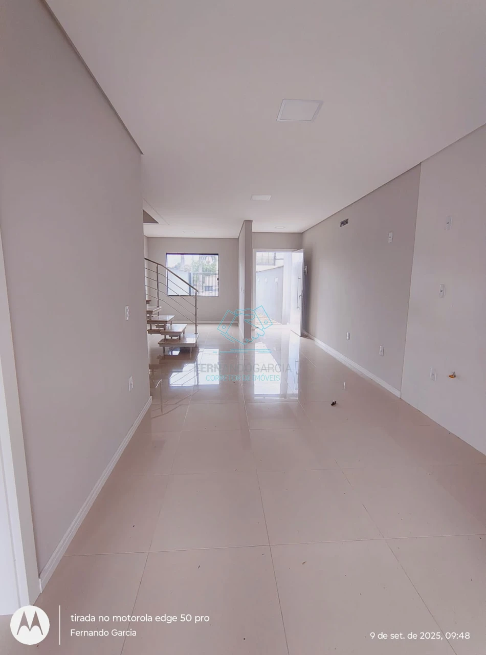 Lindo sobrado geminado à venda no bairro bom retiro