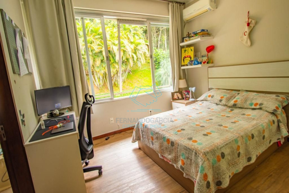 Casa exclusiva em local maravilhoso.