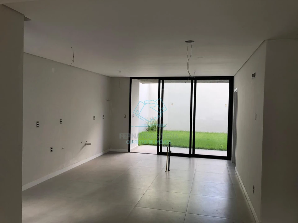 Casa com 3 quartos à venda no Saguaçu, Joinville