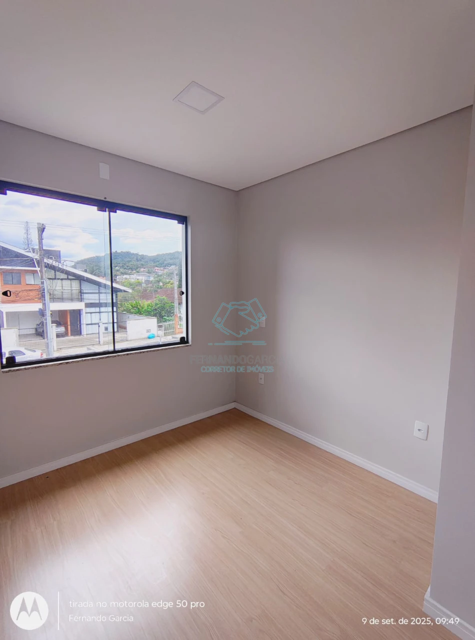 Lindo sobrado geminado à venda no bairro bom retiro