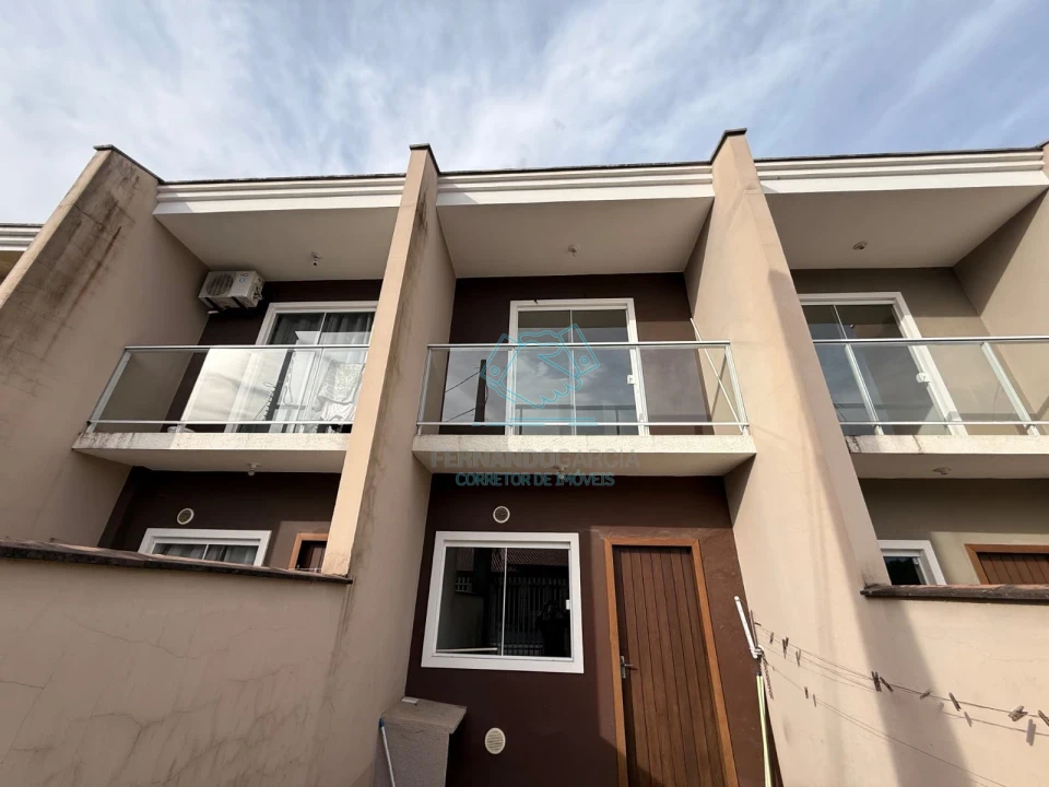 Casa com 2 quartos à venda no Itaum, Joinville
