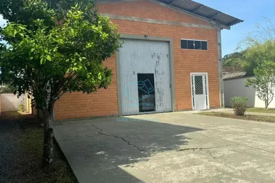 Barracão / Galpão / Depósito com 4 salas à venda no São Marcos, Joinville