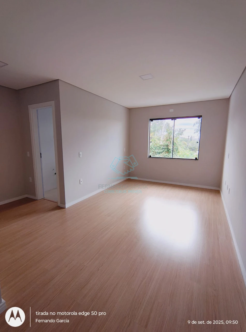 Lindo sobrado geminado à venda no bairro bom retiro